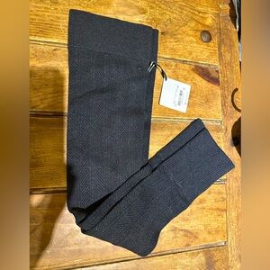 Lululemon after asana leg warmers